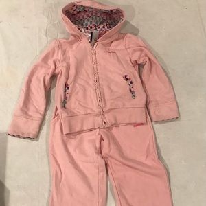 Girl’s size 4 Reebok sweatsuit
